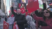Türk-Amerikan toplumu Mamdani'ye Times Meydanı'nda tepki gösterdi
