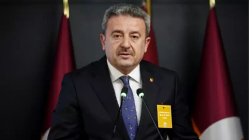 Galatasaray'da İbrahim Hatipoğlu istifa etti, Özbek'in listesinde yer almadı