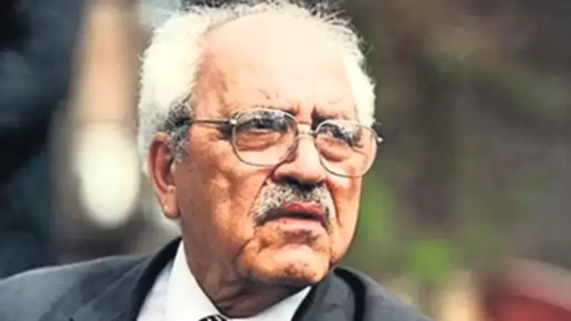Sezai Karakoç'un sessiz mirası 'Zamana Adanmış Sözler' sergisinde