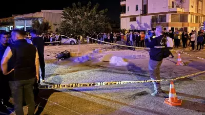 Antalya'da çöp kamyonu motosiklete çarptı: 2 genç hayatını kaybetti