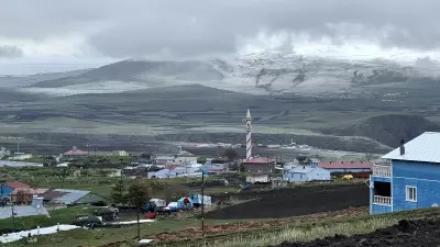 Ardahan'da Mayıs'ta Kar Sürprizi: Tepeler Beyaza Büründü