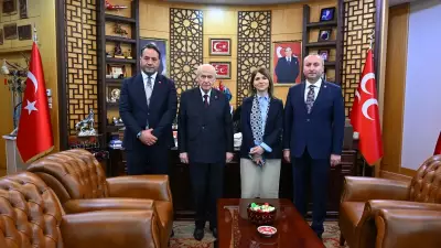 Bahçeli, siyasi partilerle bayramlaşan heyetleri kabul etti