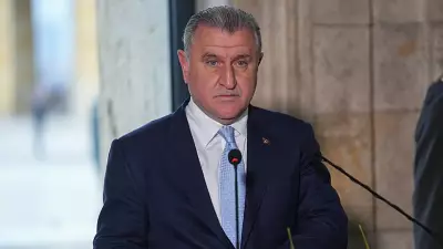 Bakan Bak'tan Galatasaray Başkanı Dursun Özbek'e tebrik mesajı