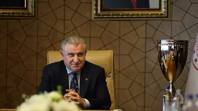 Bakan Bak'tan VakıfBank'a şampiyonluk tebriki