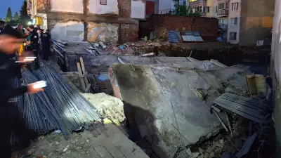 Balıkesir'de 3 katlı bina saniyeler içinde çöktü, facianın eşiğinden dönüldü