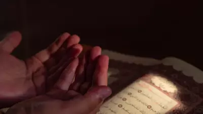 Beled Suresi Okunuşu, Anlamı ve Fazileti: Arapça Yazılışı, Meali, Tefsiri