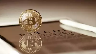 Bitcoin 76.819 Dolar Seviyesinde, ETF Çıkışları Baskıyı Artırıyor