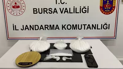Bursa'da uyuşturucu operasyonu: 2 kilo 355 gram metamfetamin ele geçirildi