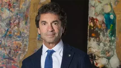 Cem Hakko ve 35 yaş küçük sevgilisi Nazlı Kayaaslan Bebek'te görüntülendi
