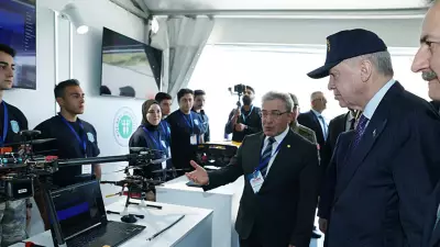 Cumhurbaşkanı Erdoğan, EFES-2026 Savunma Sanayi Sergisi'ni İzmir'de Ziyaret Etti