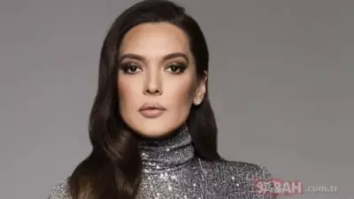 Demet Akalın Lise Arkadaşlarıyla Kanlıca'da Buluştu