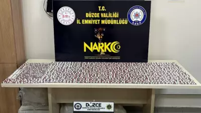 Düzce'de araçta 4 bin 273 uyuşturucu hap ele geçirildi