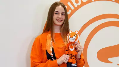 Eczacıbaşı Dynavit, Sırp smaçör Aleksandra Uzelac'ı transfer etti