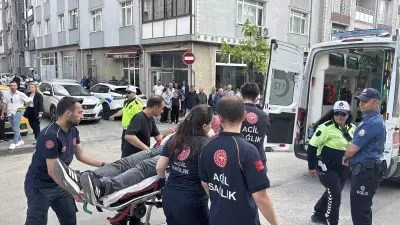 Edirne'de Panelvan Park Halindeki 5 Araca Çarptı: 2 Yaralı