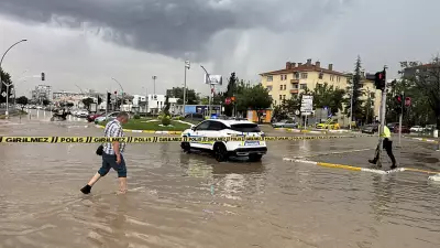 Edirne'de sel felaketi: Caddeler göle döndü, iş yerleri su altında