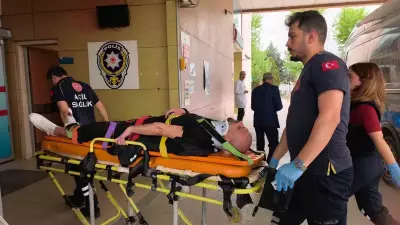 Emniyet Müdürlüğü çalışanı motosiklet kazasında yaralandı