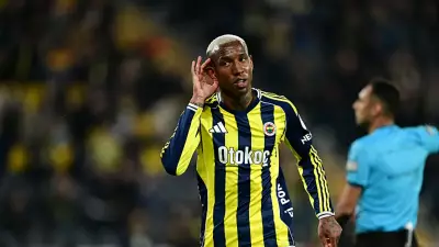 Fenerbahçe'de Talisca'nın sözleşme mutluluğu! Yeni rekor ve hedefler