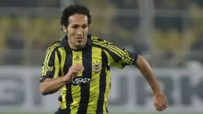 Fenerbahçe'nin Eski Yıldızı Deniz Barış Yıllar Sonra Ortaya Çıktı! İki Oğlu Babasının Kopyası