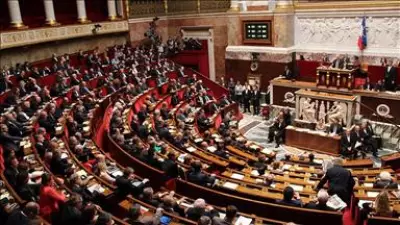 Fransız Meclisi'nde 'Kara Kanun' oy birliğiyle kaldırıldı