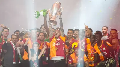 Galatasaray şampiyonluk kupasına kavuştu! Dört dörtlük kutlama gecesi