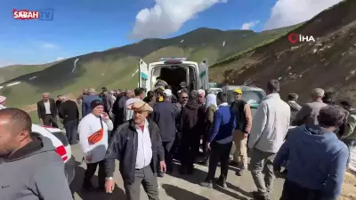 Hakkari'de pancar işçilerini taşıyan minibüs uçuruma yuvarlandı: 1 ölü, 7 yaralı