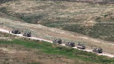 Katil İsrail ordusu Litani Nehri'nin kuzeyinde Şakif Kalesi'ni işgal etti