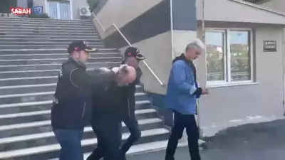 Küçükçekmece'de husumet kavgası kanlı bitti: 3 çocuk babası sokak ortasında vuruldu