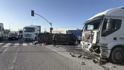 Kocaeli'de işçi servisi ile tır çarpıştı: 1 ölü, 7 yaralı