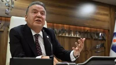 Muhittin Böcek'ten itiraf: Rüşvet talimatı Özgür Özel'den