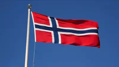 Norveç, Fransa'nın nükleer caydırıcılık şemsiyesine katılmayı kabul etti