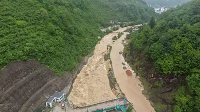 Ordu ve Giresun'da şiddetli sağanak: Dereler taştı, iş yerleri su altında