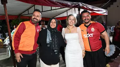 Osmaniye'de düğünde Galatasaray şampiyonluk coşkusu