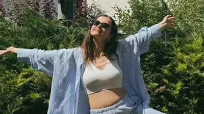 İrem Helvacıoğlu'nun Kızı Sora ile Esprili Paylaşımı: Yemek Dışında Her Şey