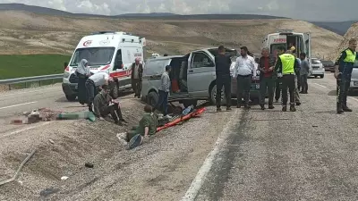 Sivas'ta Bayram Dönüşü Feci Kaza: 1 Ölü, 8 Yaralı