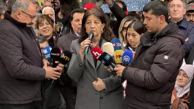 Sırrı Süreyya Önder vefatının birinci yılında kabri başında anıldı