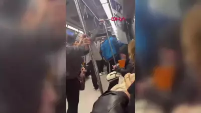 İstanbul'da metroda küfürlü tezahürat kavgası: Oklavayla müdahale kamerada