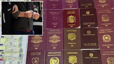 İstanbul'da sahte pasaportla İngiltere'ye gitmeye çalışan 15 kişi yakalandı
