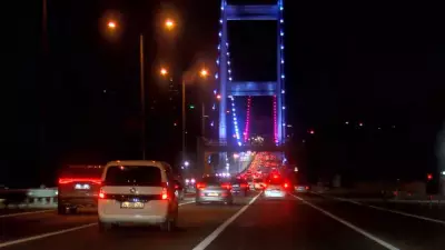 İstanbullular dönüş yolunda: Köprülerde akıcı yoğunluk