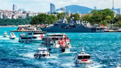 İstanbul'un Fethinin 573. Yıl Dönümünde 120 Tekne Haliç'te Kortej Oluşturdu
