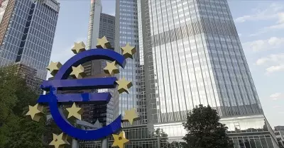 Stournaras'tan ECB'ye Uyarı: Aşırı Sıkı Para Politikası Ekonomiyi Zayıflatabilir