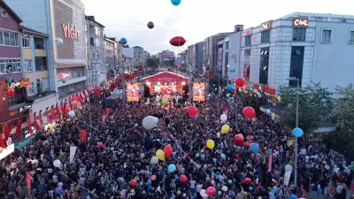 Sultanbeyli'de kanseri yenen Zeyd için binlerce balon gökyüzüne bırakıldı