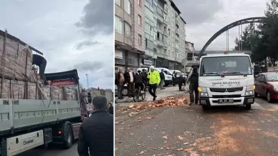 Terme'de hafif ticari araç kadına çarptı, kocası da tuğla altında kaldı