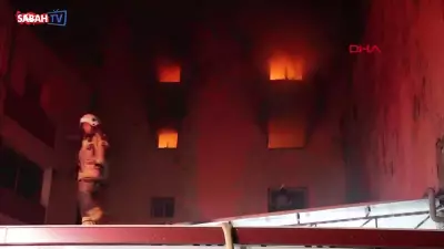 İzmir'de 5 Katlı Ayakkabı İmalathanesinde Büyük Yangın: 5 Saatlik Müdahale