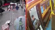 Adana'da Kasklı Hırsız Telefon Bayisini Soydu: Çaldıklarını Sattığını İtiraf Etti