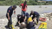Adana'da serinlemek için girdiği suda can verdi