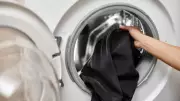 Çamaşır Makinesine 1 Parça Atın! Kıyafetlerdeki Tüylerden Eser Kalmıyor