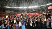Şampiyon Trabzonspor Ziraat Türkiye Kupası'nı Kaldırdı