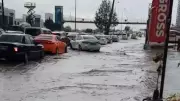 Ankara'da sağanak: Caddeler göle döndü, trafik felç oldu