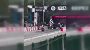 Antalya Kepez'de Motodrag Yarışında Kaza: Sürücü Bariyerlere Çarparak Yaralandı