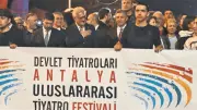 Antalya'da Tiyatro Sezonu Coşkuyla Başladı
